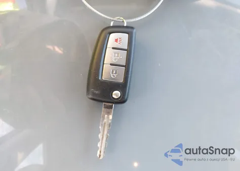 2017 Nissan Rogue S z USA, uszkodzony, nr VIN KNMAT2MV4HP516605